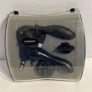 Metrokane Rabbit Black Corkscrew.